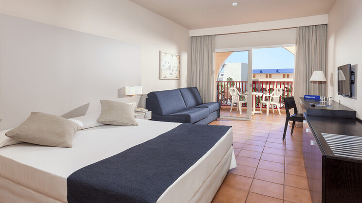 Superior Family Room with Pool View